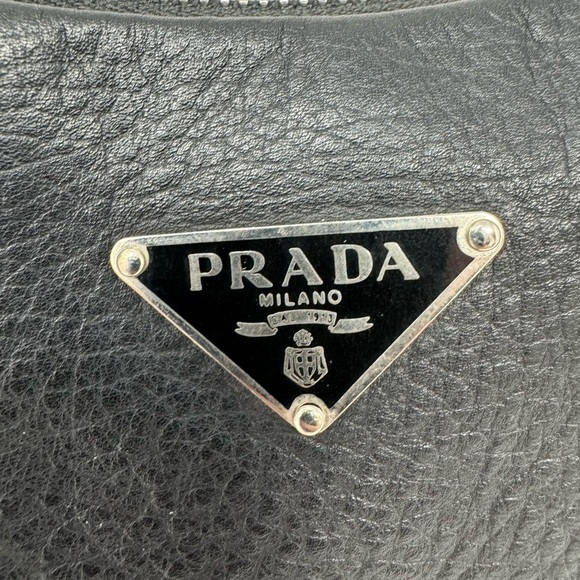 PRADA Vitello Daino Box Shoulder Bag Nero Black - Picture 3 of 11
